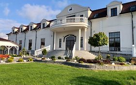 Hotel Nad Stawem
